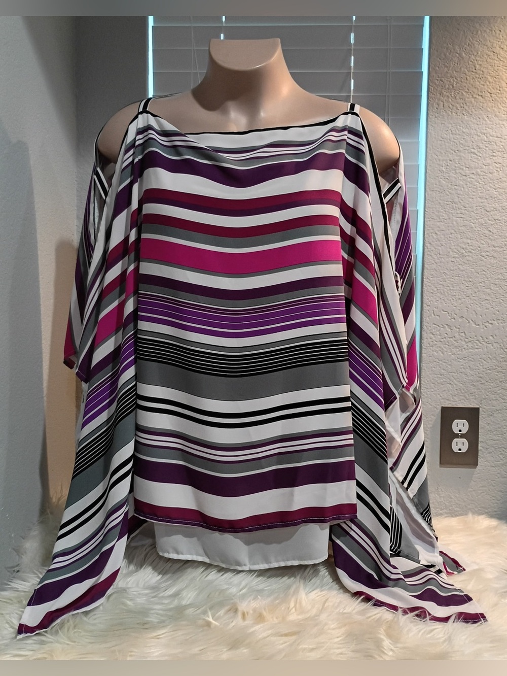 Ashley Stewart Women’s 4X Top
